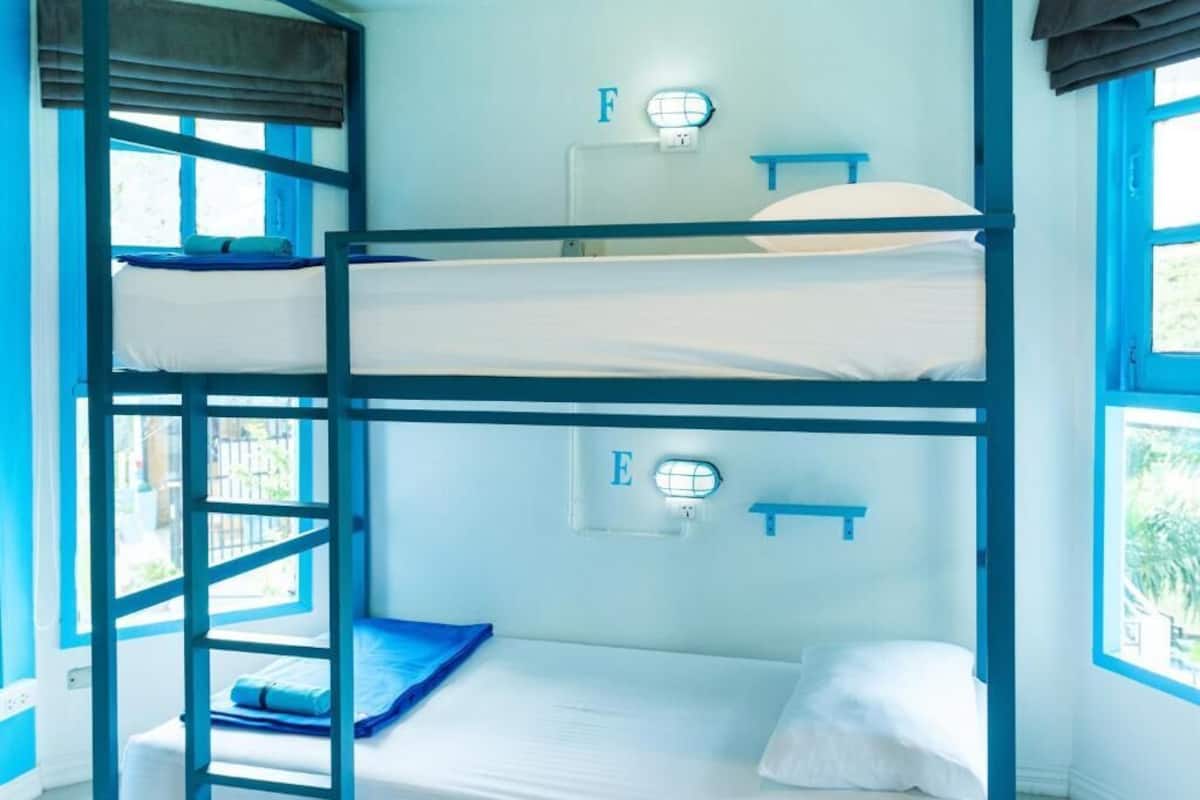Bed in 4 Bed Mixed Dormitory | Bed sheets