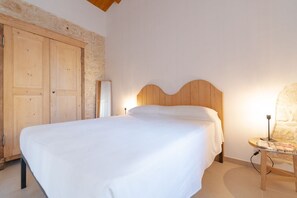 1 bedroom, WiFi - Lavanda - open space in the Hyblean countryside - Holiday Home CIR: 19088006B401426 (Sicilia)