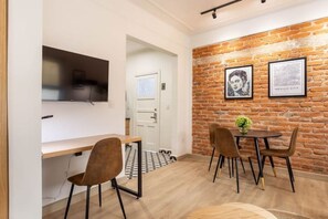 1 bedroom, desk, iron/ironing board, free WiFi