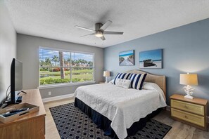 2 soverom, skrivebord, strykejern/-brett og wi-fi (inkludert)