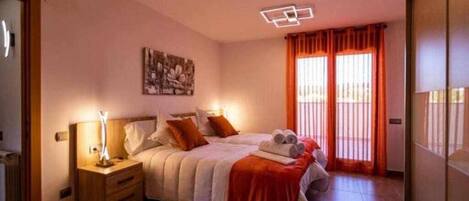 1 bedroom, iron/ironing board, free WiFi, bed sheets