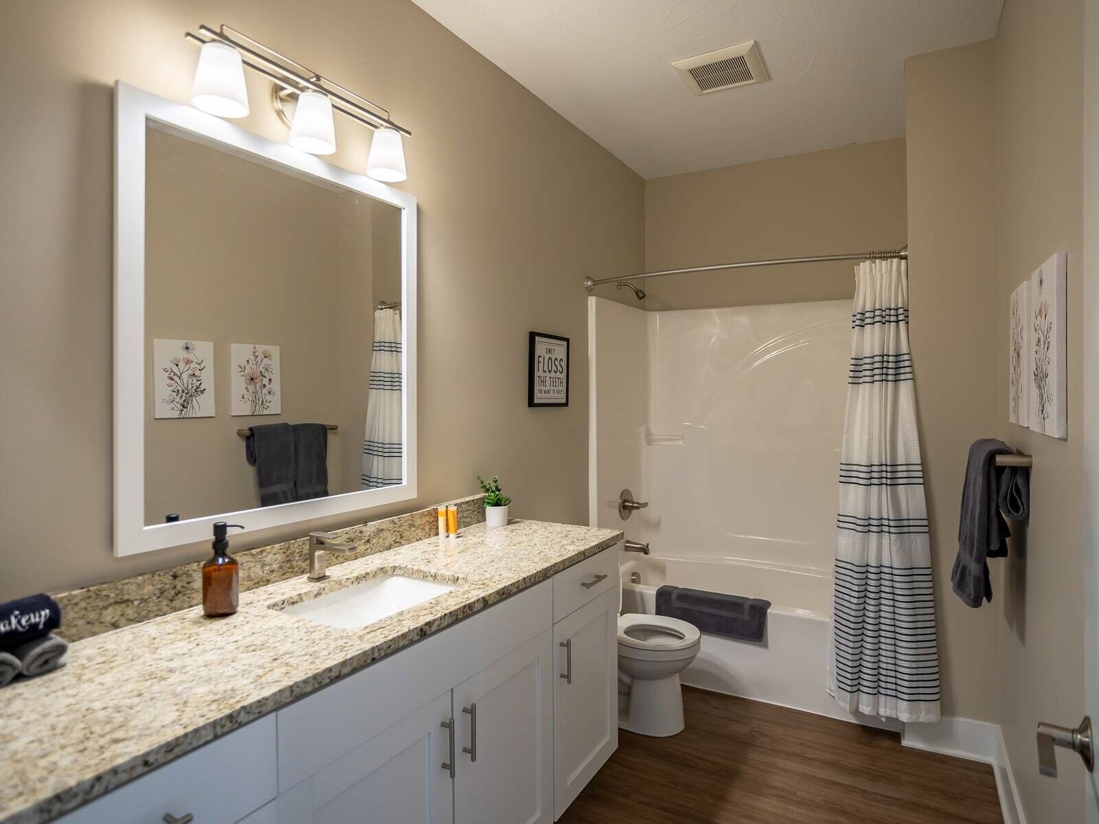 Bathtub, hair dryer, towels