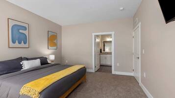 2 bedrooms, desk, iron/ironing board, travel crib