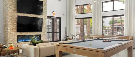 Télévision, espaces bureaux