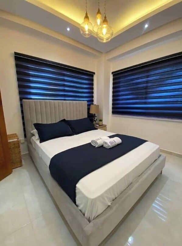 2 chambres, fer et planche à repasser, lit parapluie, Wi-Fi gratuit
