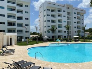 Piscine extérieure
