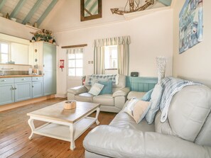 Cottage | Living area - Dovecote (St Austell)