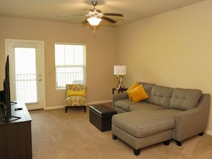 Living area - Lakeside Luxury Living #3 (Jacksonville)