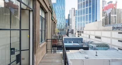NOVA - Inner City Double Storey Loft With Views