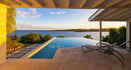 Stunning Clifftop Villa with Infinity Pool