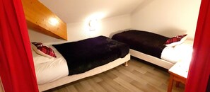 3 chambres, fer et planche à repasser, Wi-Fi