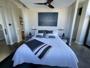 4 bedrooms, desk, iron/ironing board, free WiFi