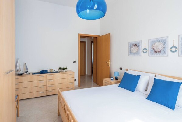 3 habitaciones, tabla de planchar con plancha y wifi gratis 