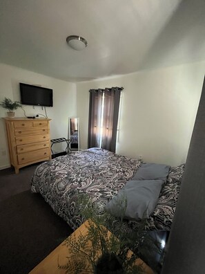 3 habitaciones, tabla de planchar con plancha y wifi gratis