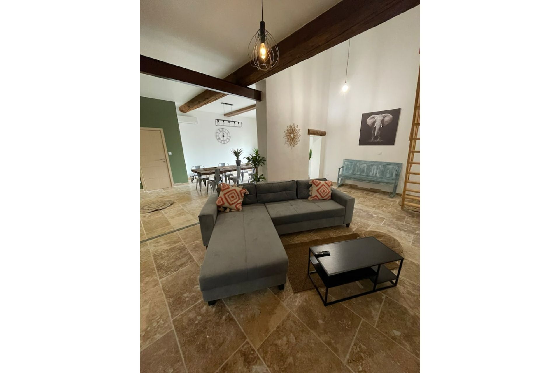 Charming house with swimming pool