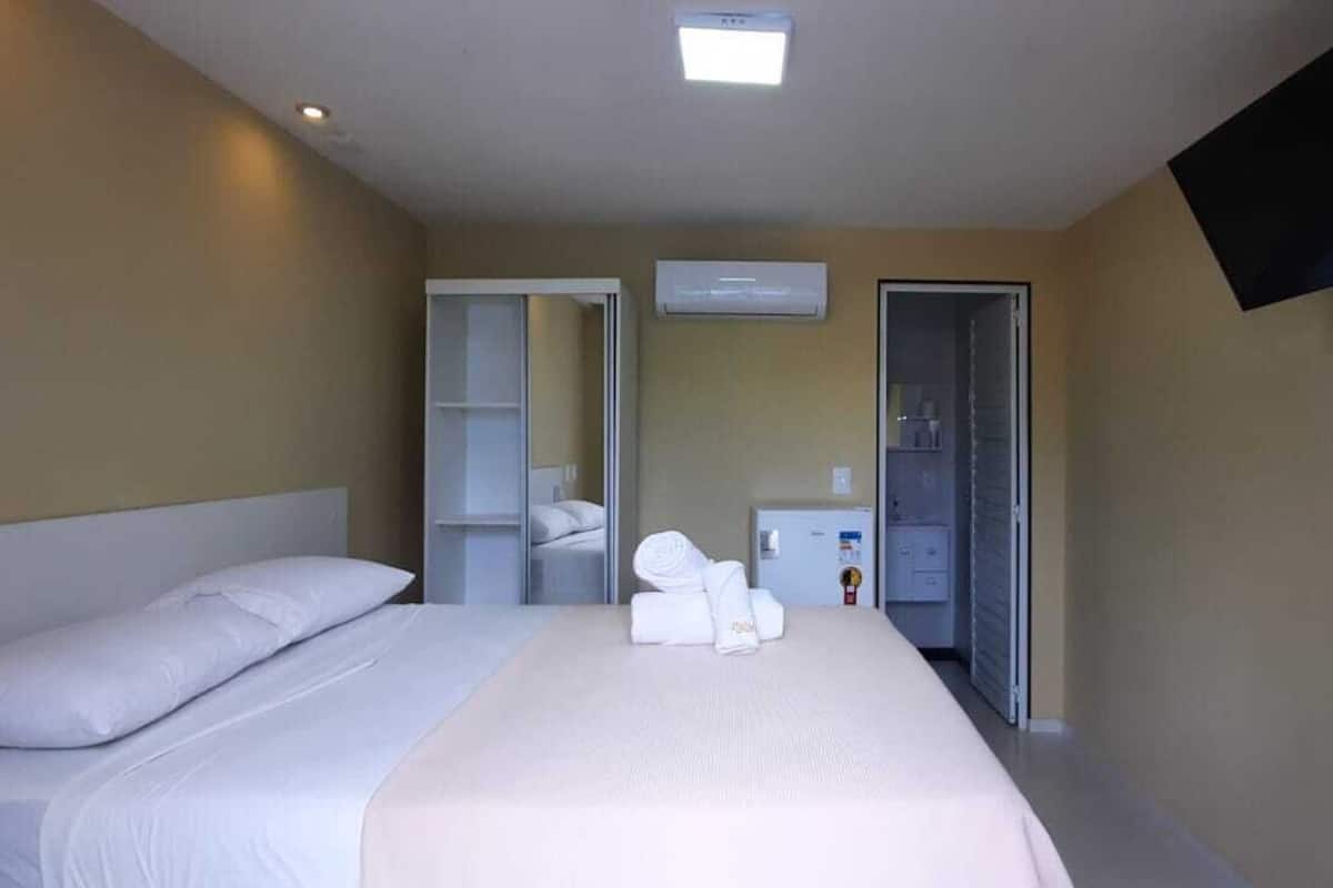 Habitación Confort con 1 cama matrimonial o 2 individuales | Edredón, camas con efecto memoria y decoración personalizada