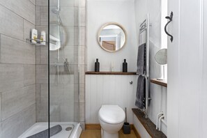 Hair dryer, towels - Millers Cottage beautiful listed Cotswolds property (Chipping Campden)