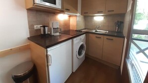 Fridge, microwave - 3rd floor, balcony, tv, 28m², Brides Les Bains (Brides-les-Bains)