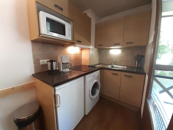 Frigorífico y microondas