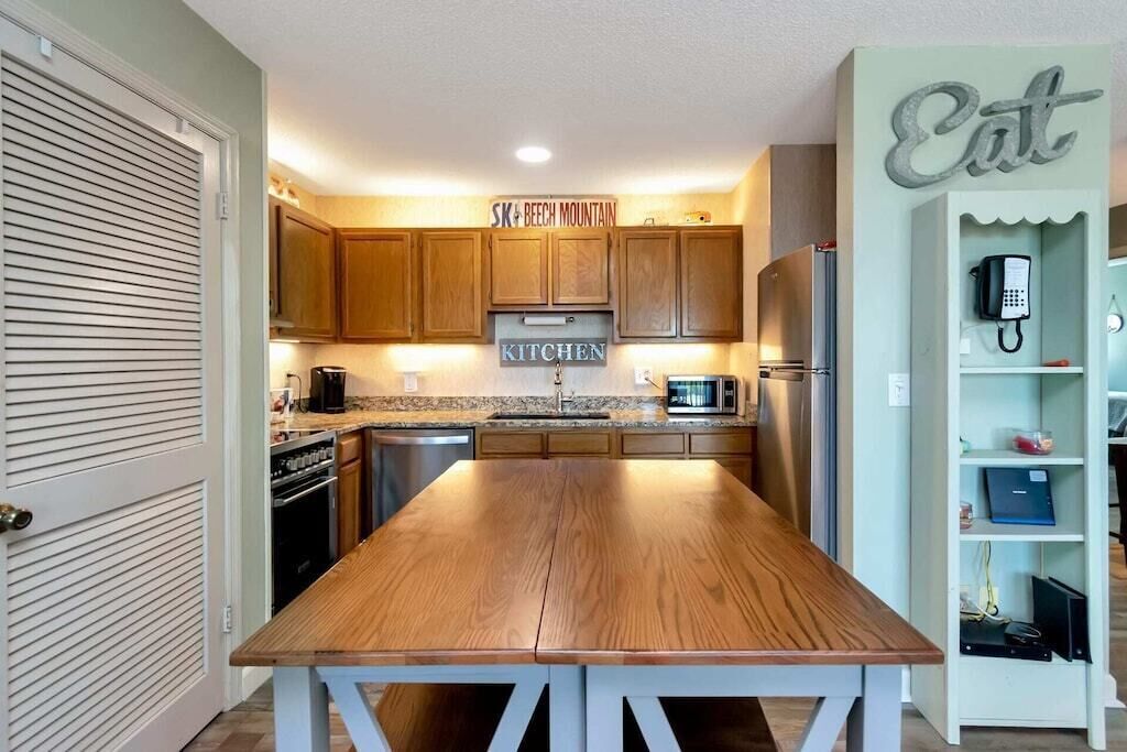 The Owls Nest/Pool/H.Tub/Sauna/Arcade/2nd Floor