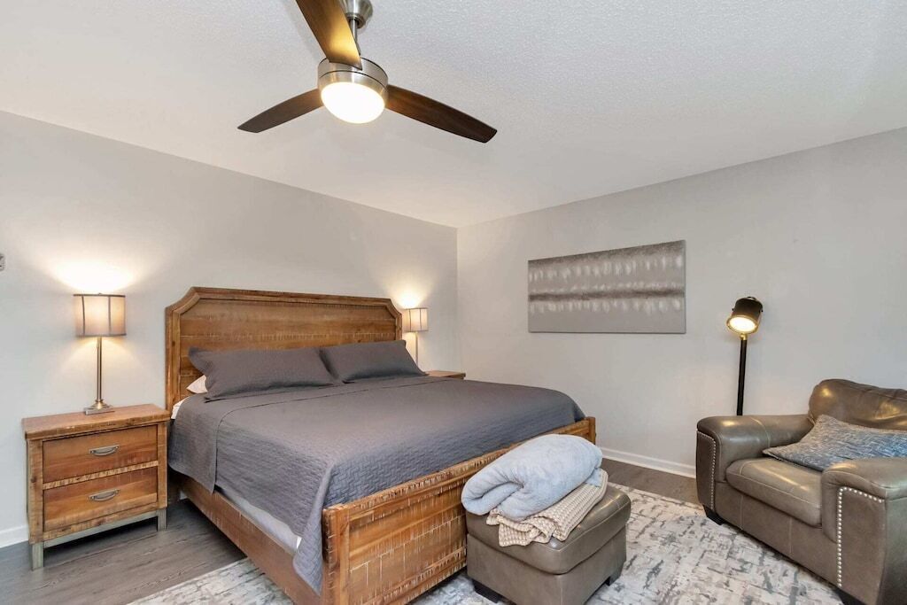 Walk2Slopes/3BD/4BA w/King,Arcade,75inRoku,Logs