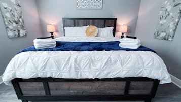 2 bedrooms, desk, iron/ironing board, free WiFi