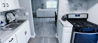 Oasis in Historic Hot Springs - Serenity Springs