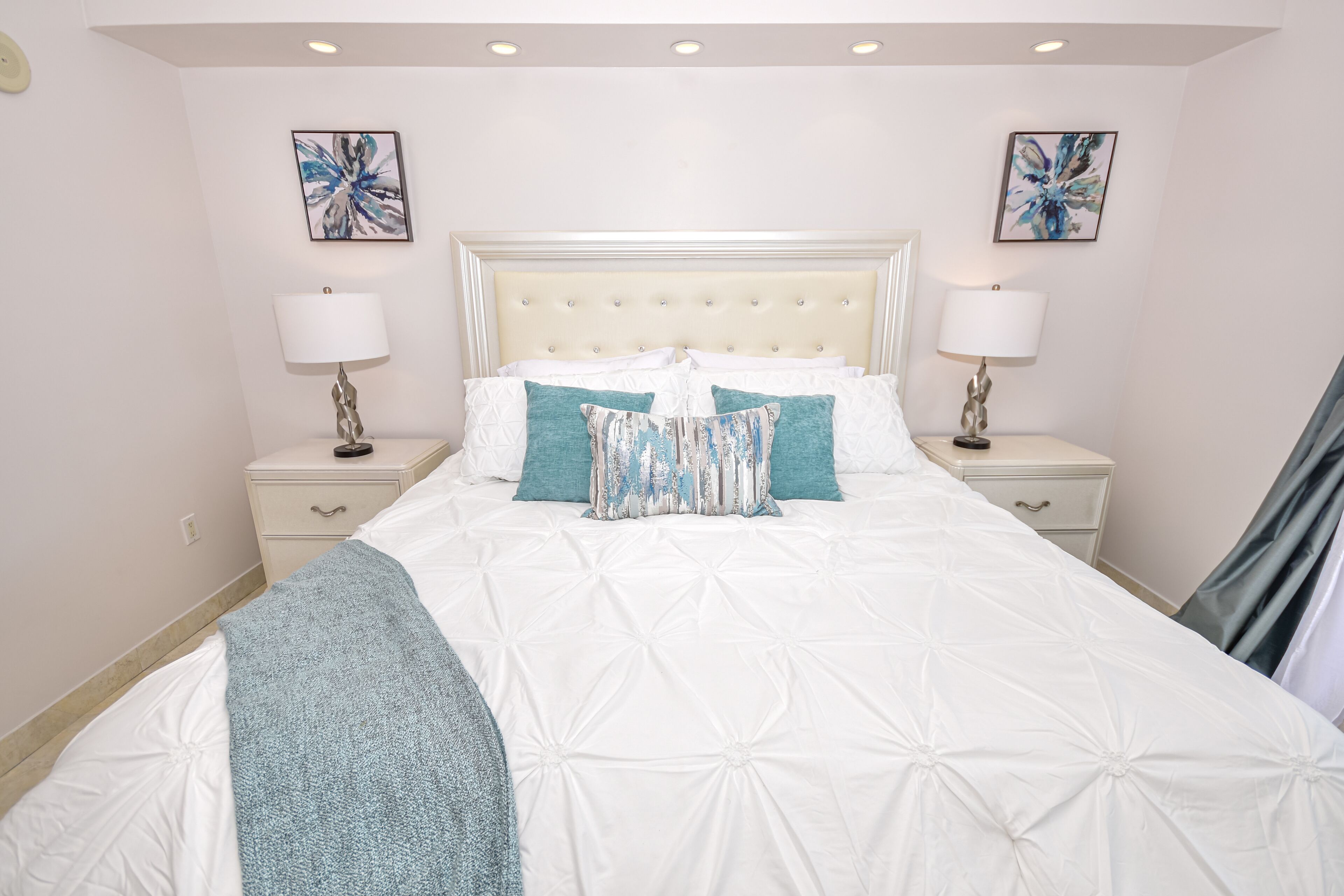 stunning penthouse steps from the ocean