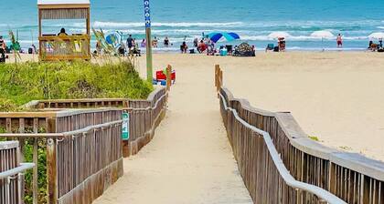 🏖️BEACHSIDE🏖️ 2/2 Condo In The Heartbeat of SPI!!