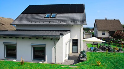 Dream house vacation near the Edersee | Spa with pool & sauna | Family-friendly