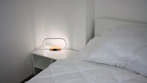 4 bedrooms, travel crib, free WiFi, bed sheets