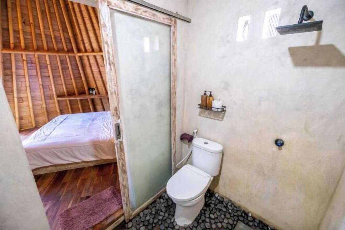 Bathroom | Shower, hydromassage showerhead, towels