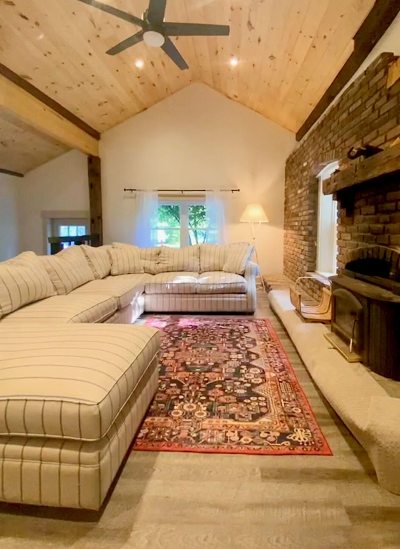 Charming renovated historical farmhouse in the heart of wine country!