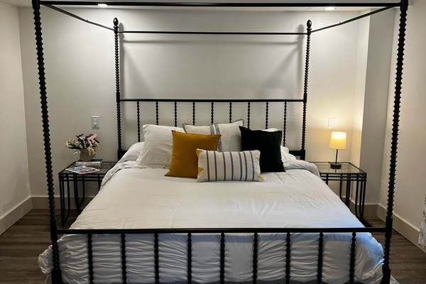 4 camere, una scrivania, ferro/asse da stiro, Wi-Fi gratuito