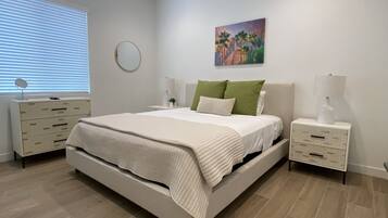 3 Schlafzimmer, Bügeleisen/Bügelbrett, kostenloses WLAN, Bettwäsche