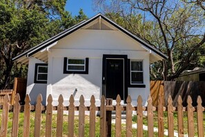 Exterior - Casa Botanica of St Pete (St. Petersburg)