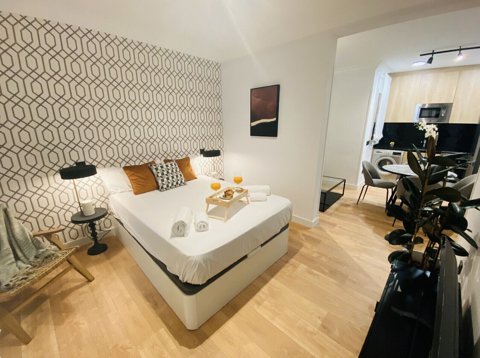 مكواة/لوح كي وواي فاي مجانًا وملاءات أسرّة