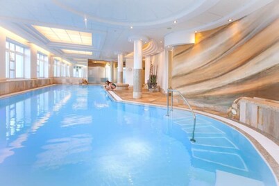 Beautiful 57 sqm apartment (incl. pool and underground parking) - in the village center