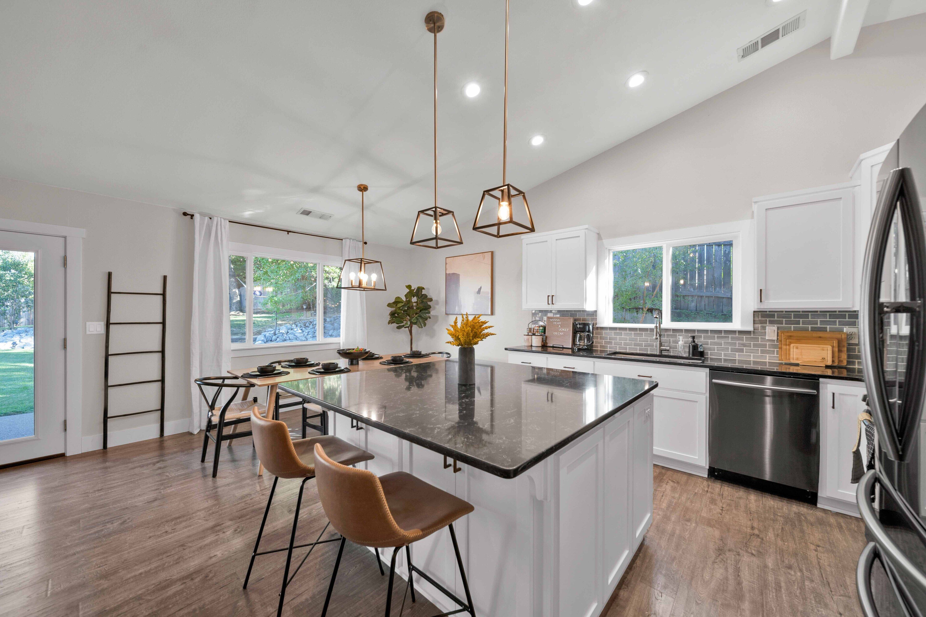 BEAUTIFUL & SPACIOUS | HUGE BACKYARD | POOL | HAMMOCK | EV CHARGER | INDOOR FIRE