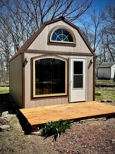 The Summer Shanty; quiet & cozy!