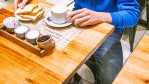 Free daily full breakfast - Lomas Apart Hotel (Mendoza)