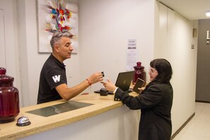 Reception - Lomas Apart Hotel (Mendoza)