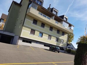Free self-parking - Hotel Sonne (Beringen)