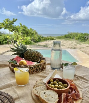 Outdoor pool - Punta de Vista (Dzemul)