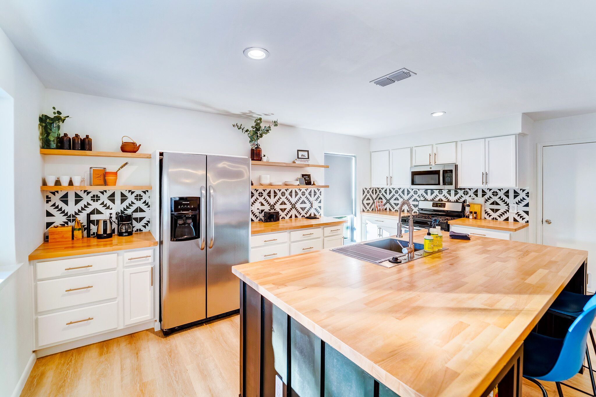 Hotel Feel Home | Minutes from Tech Hubs!