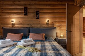5 bedrooms