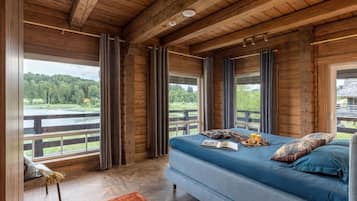5 bedrooms