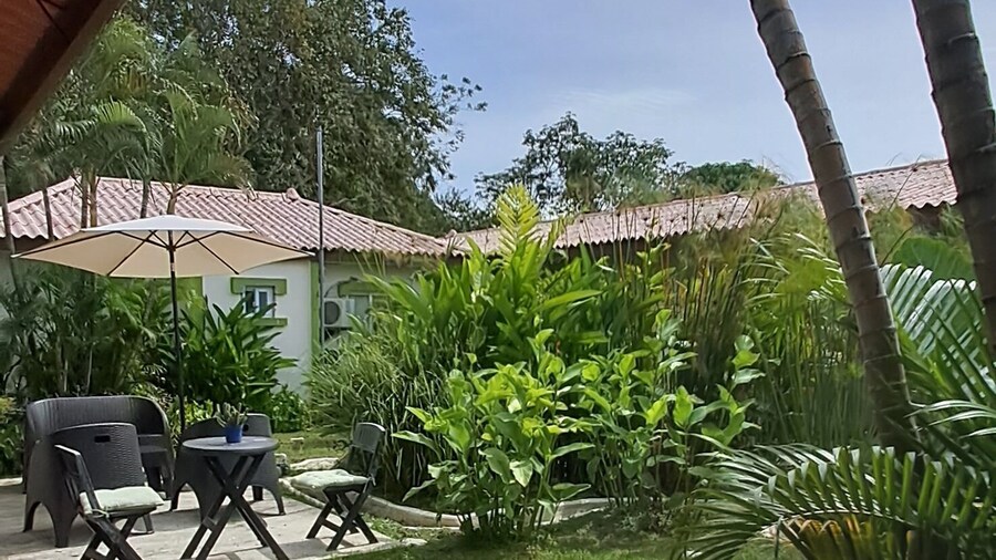 Mi Casa Asi de Grande