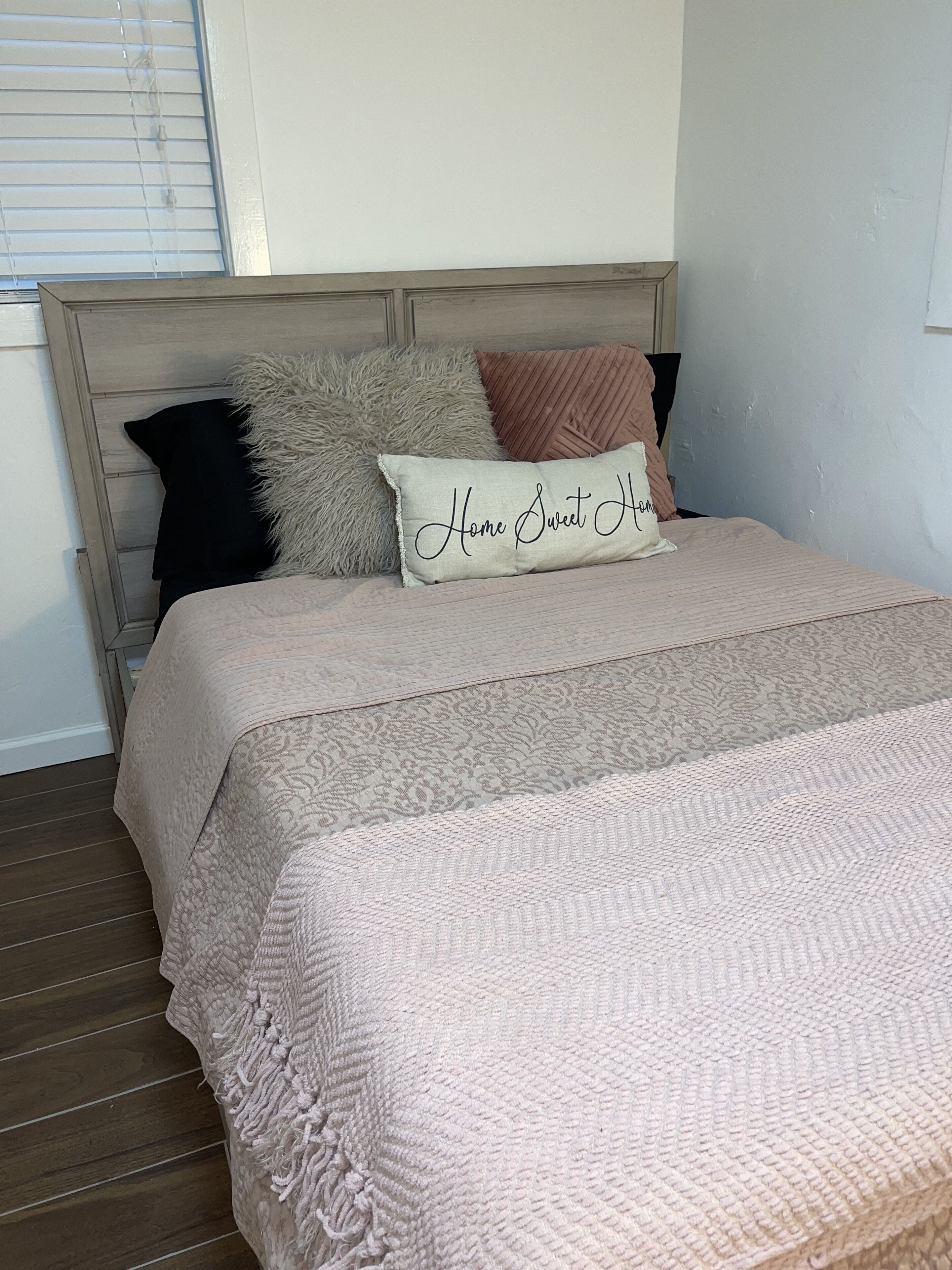 Welcome to "The Red Hideaway"!