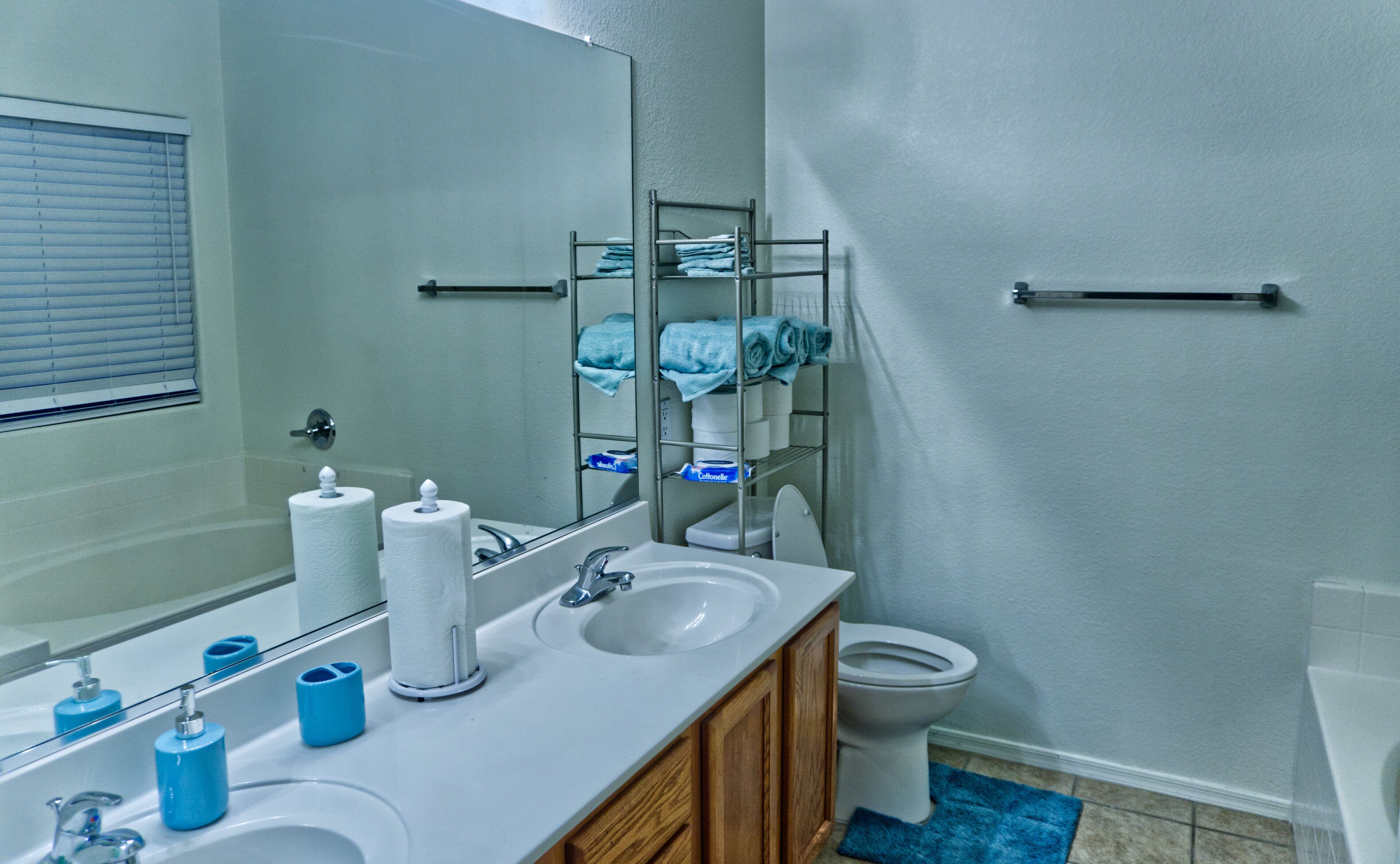 Quiet and Cozy home 10-min from stadium & local attractions